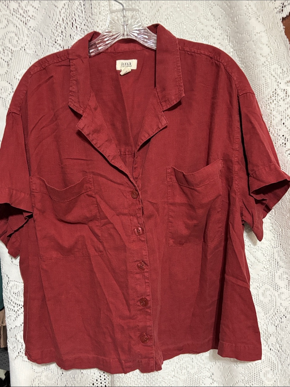 a.n.a Relaxed Short-Sleeve Button-Down Top in red Rust